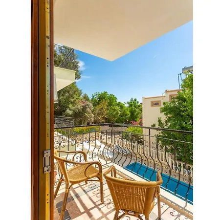 Almond Apartment